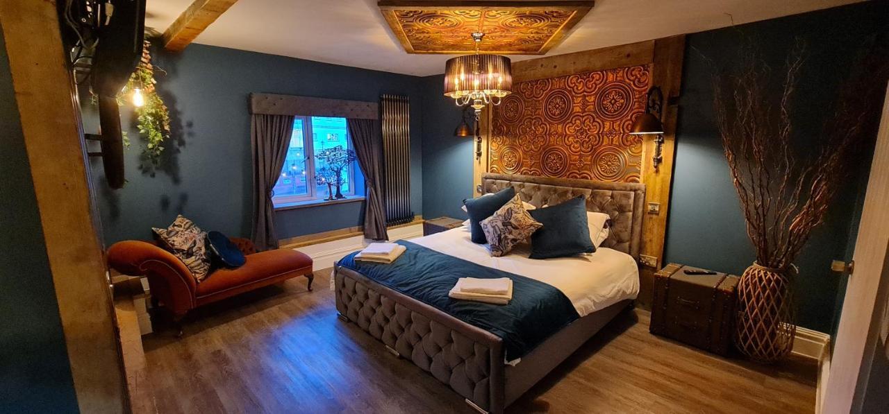 The Waterside Bar, Rooms & Restaurant Суинтон Номер фото